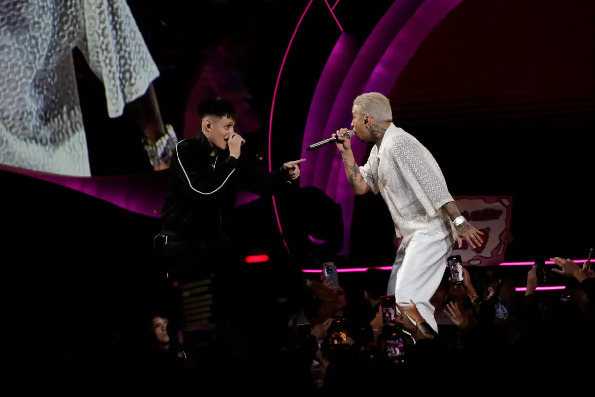 Kidd Voodoo y Young Cister, Agencia Uno