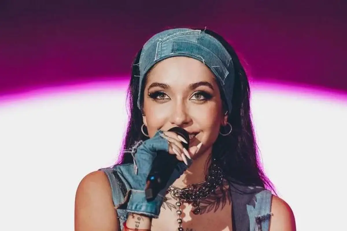 María Becerra , Redes sociales