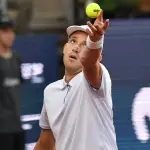 Nicolas Jarry durante el partido frente a Corentin Moutet, valido por los cuartos de final del Chile Open Santiago 2024, disputado en Court Central San Carlos de Apoquindo., OSCAR GUERRA / AGENCIAUNO