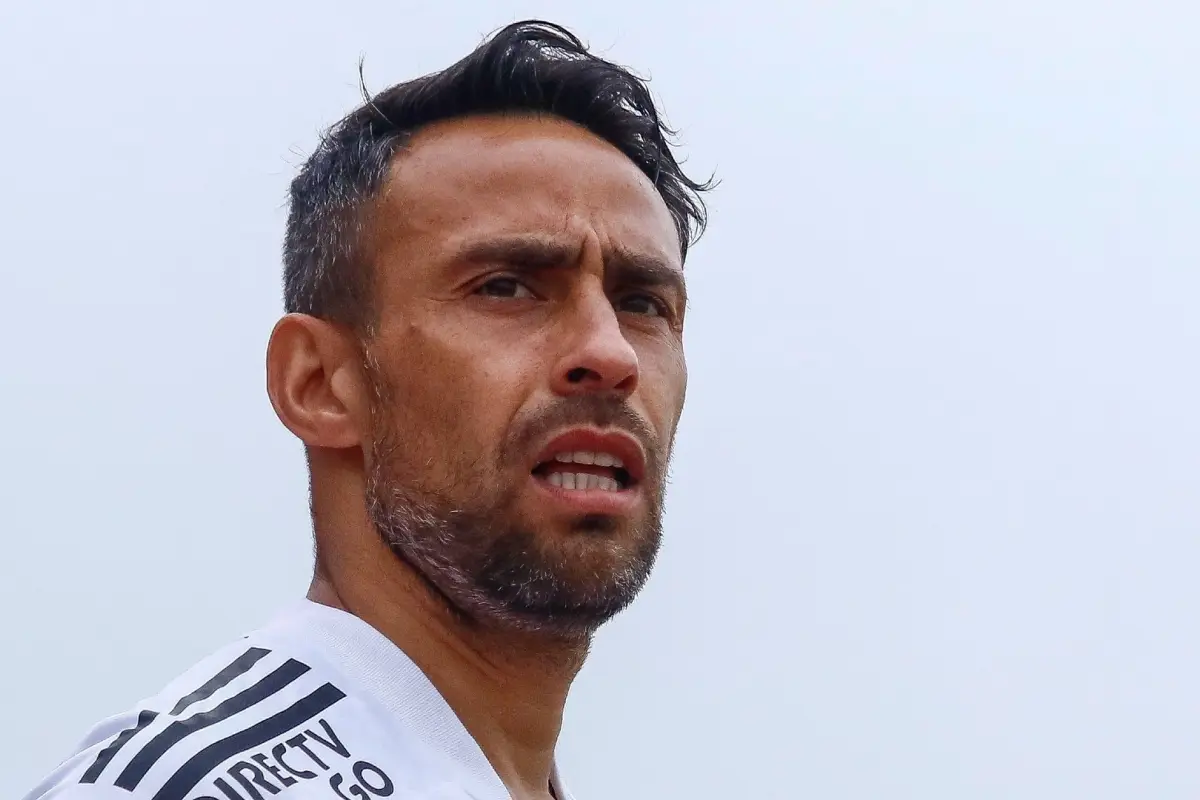 Jorge Valdivia , Redes sociales