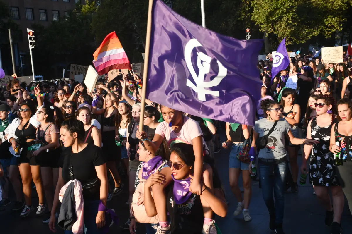 Cortes por 8M, Agencia Uno