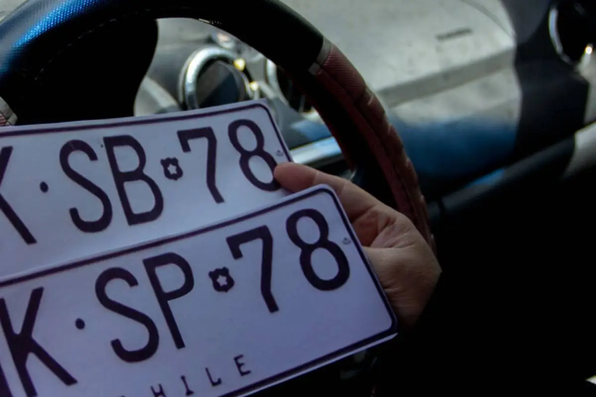 Placa patente, Agencia Uno