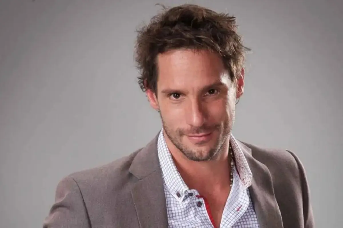 Gonzalo Valenzuela, redes sociales 