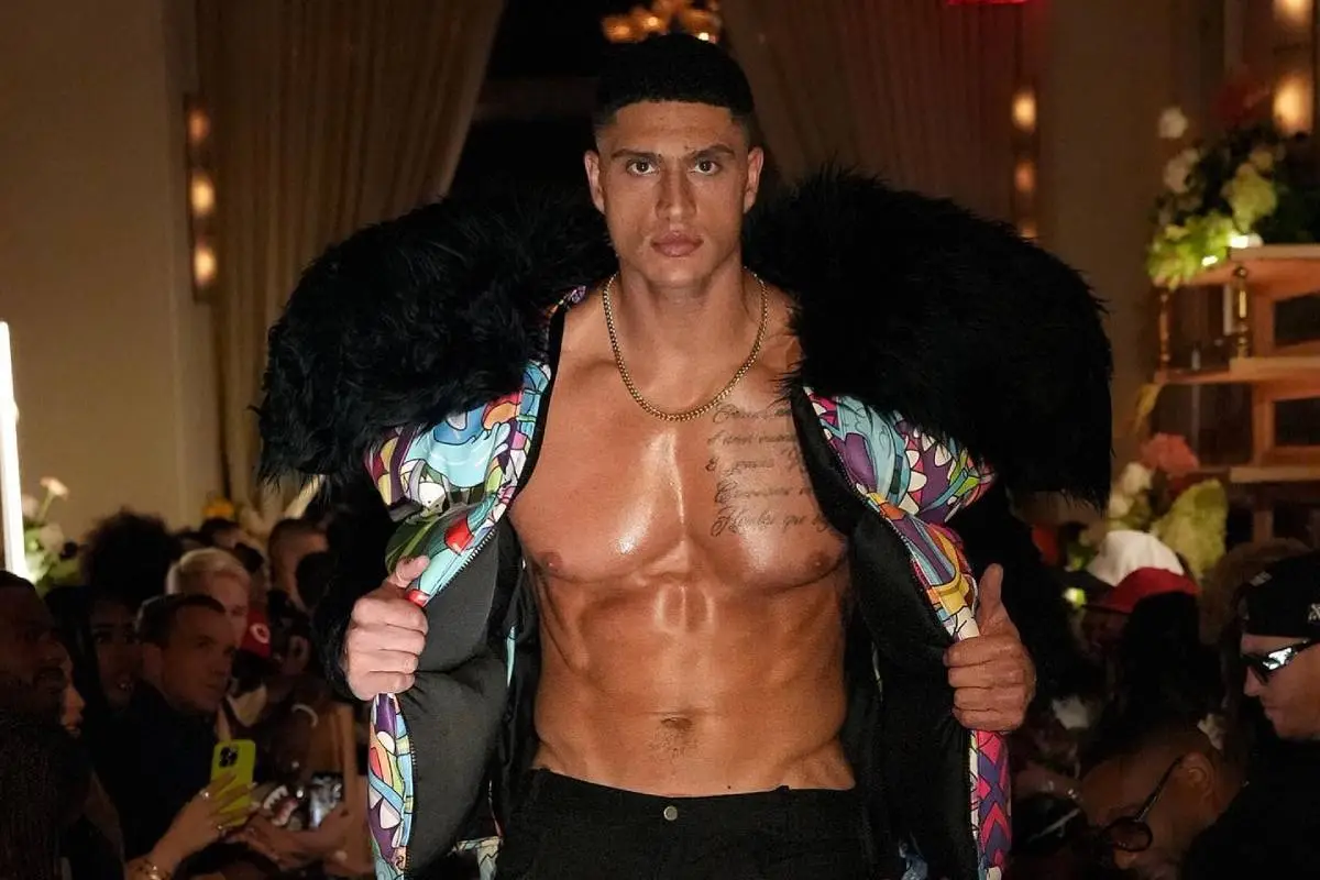 Sammis Reyes, redes sociales