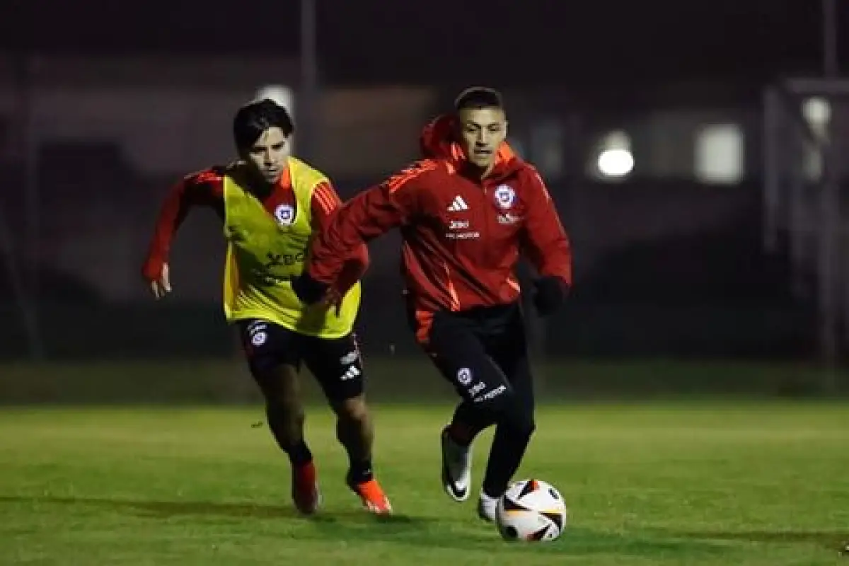 Chile juega con Albania, instagram @laroja