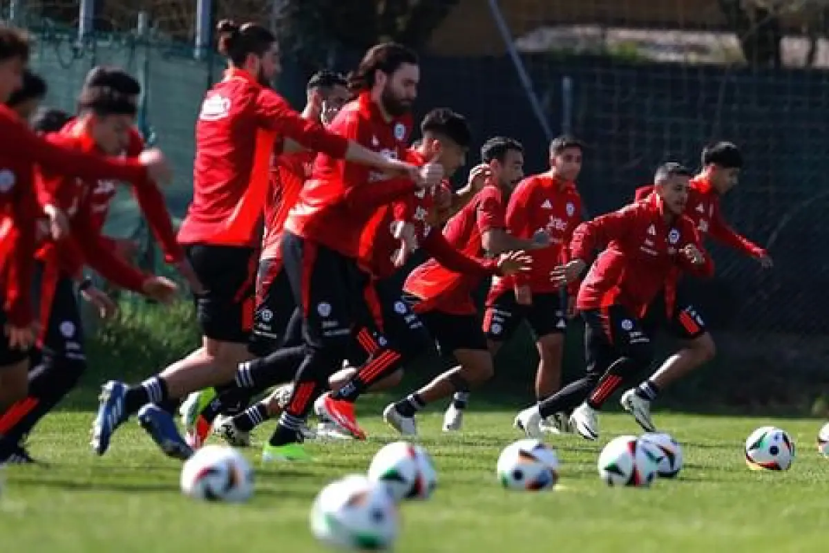 Chile entrenando en Parma, instagram @laroja