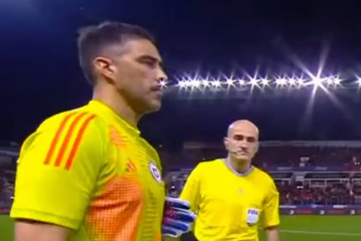 Claudio Bravo volvió a ser el capitán de la Roja, Captura de Video