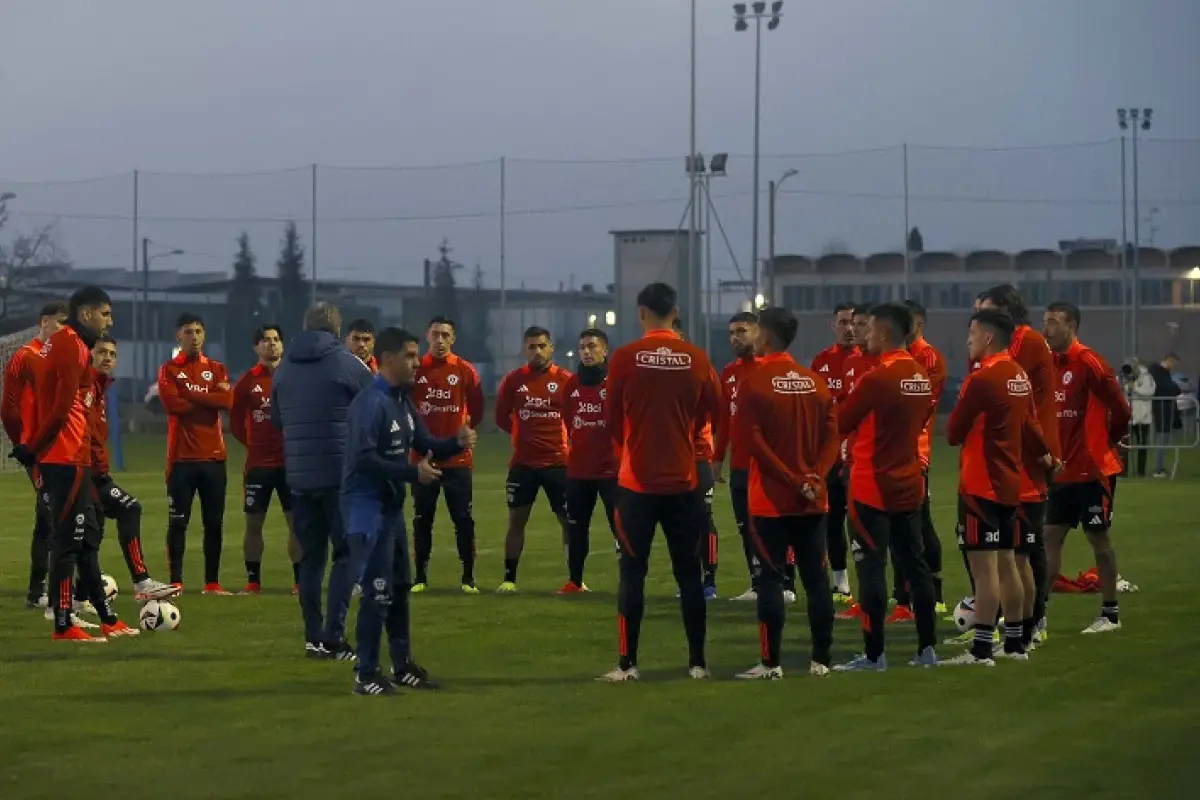 La Roja se prepara para el partido contra Albania, Redes sociales