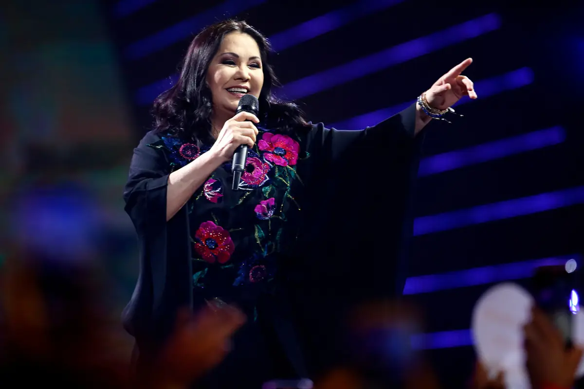 Ana Gabriel, Agencia UNO