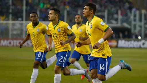 Thiago Silva y sus compañeros en la selección de Brasil, AGENCIA UNO