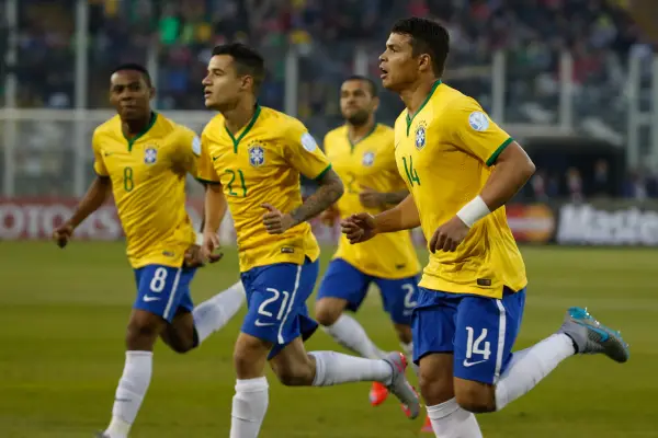 Thiago Silva y sus compañeros en la selección de Brasil ,AGENCIA UNO