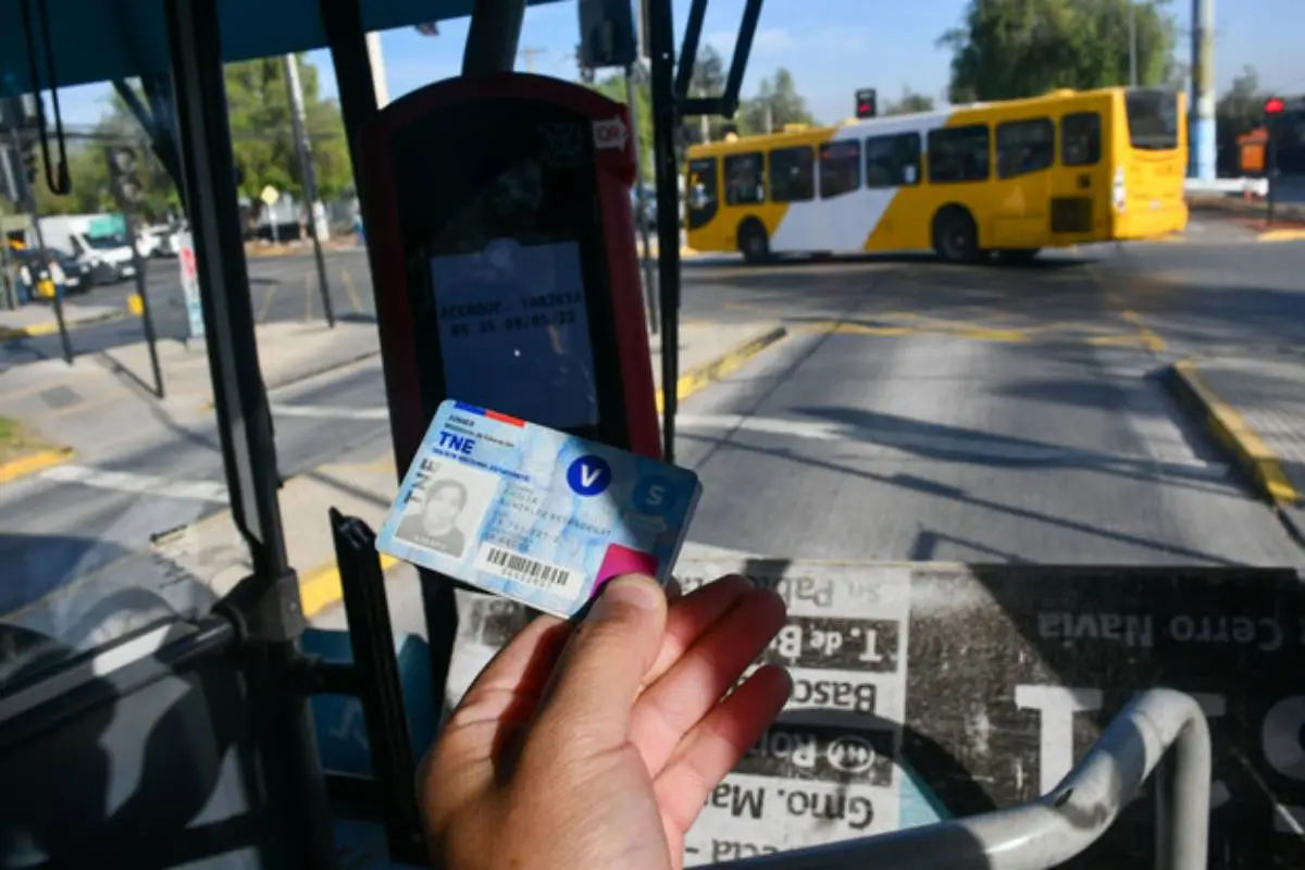 Pase Escolar, Agencia Uno