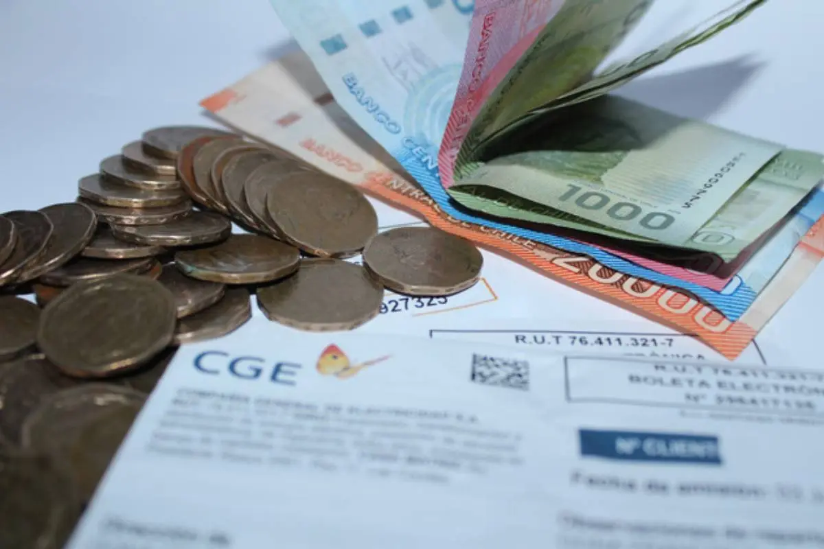 Cuenta de la luz, Agencia Uno