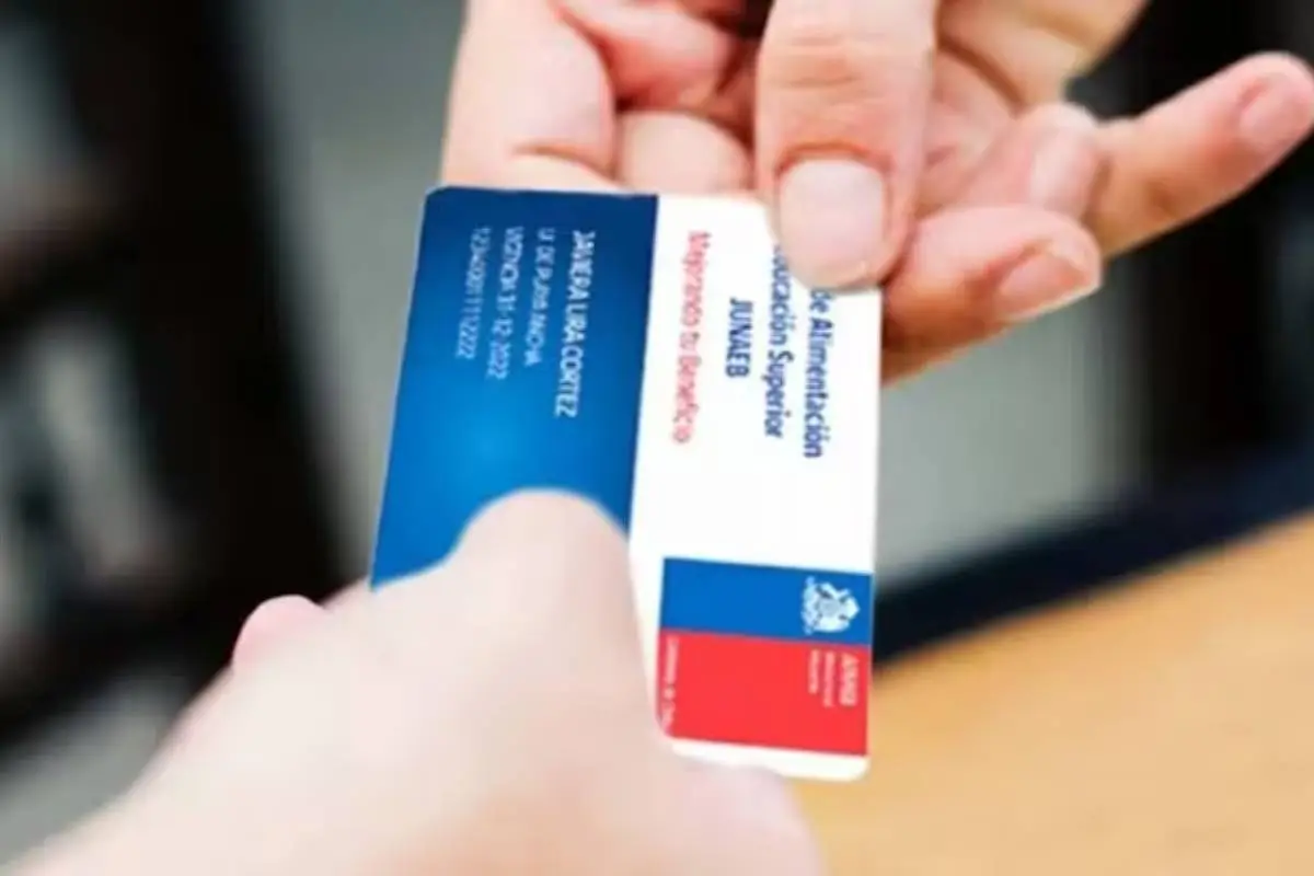 BAES, redes sociales