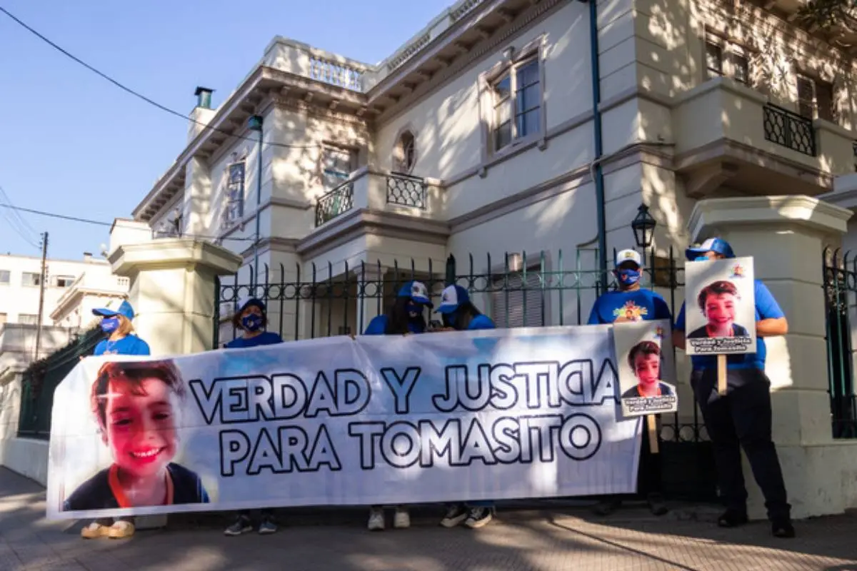 Tomás Bravo, Agencia Uno