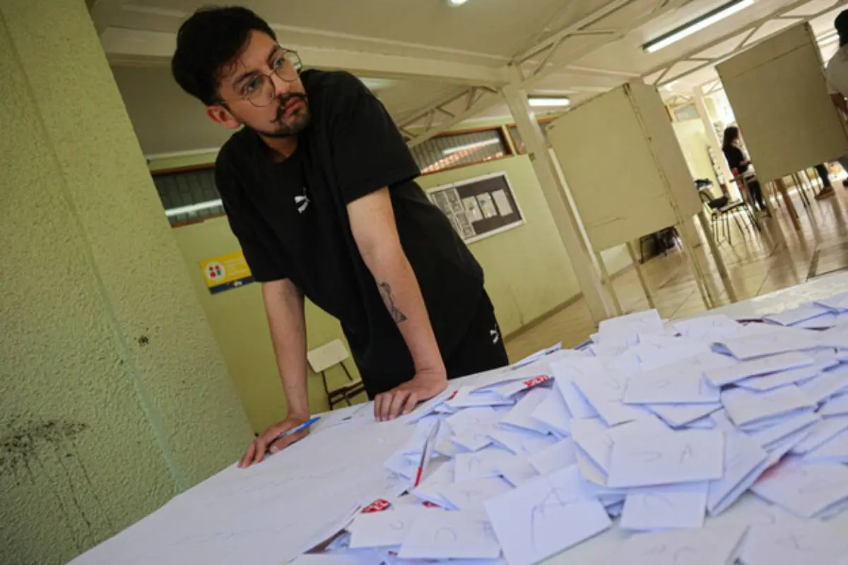 vocal de mesa, Agencia Uno