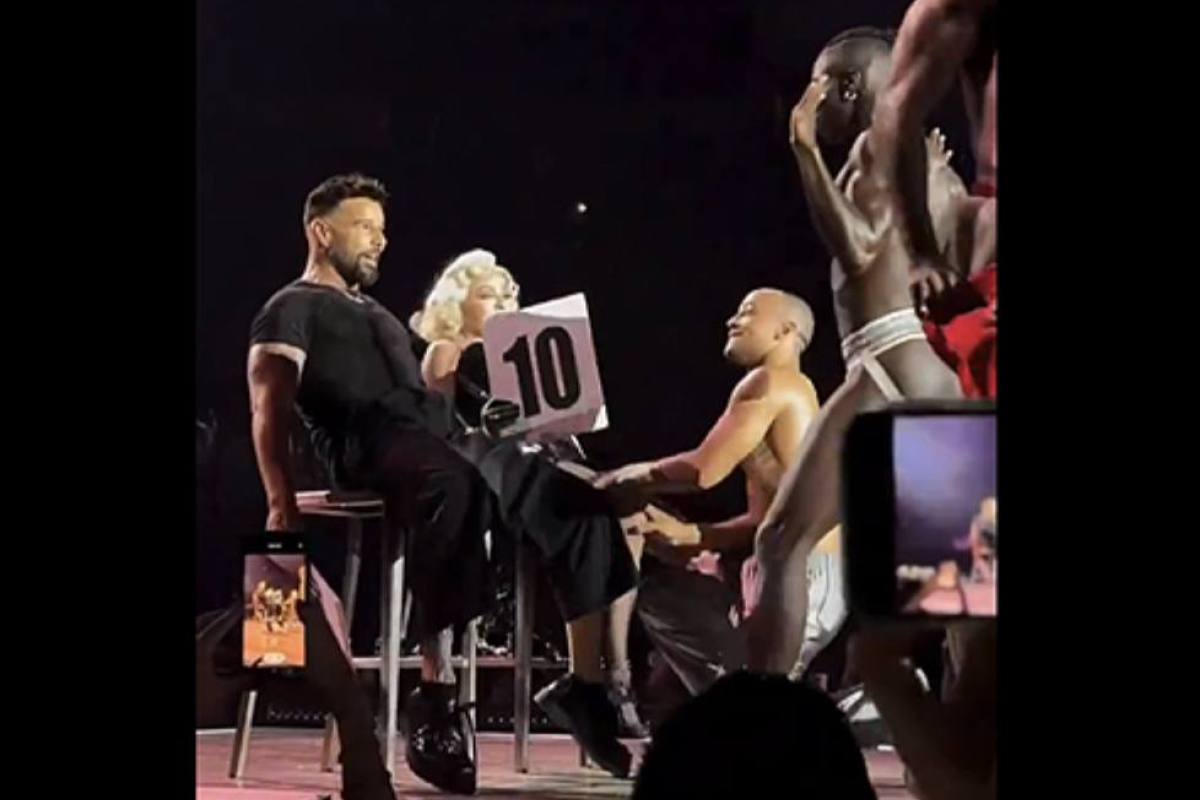 Redes festinan con erección de Ricky Martin con Madonna