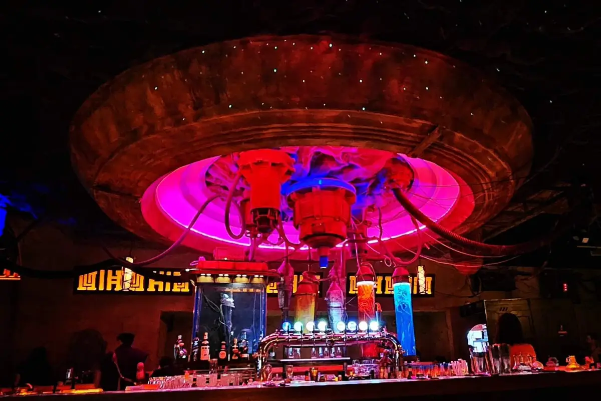 Nowas Cantina, Cedida