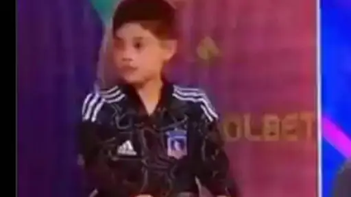 Niño colocolino, Captura video