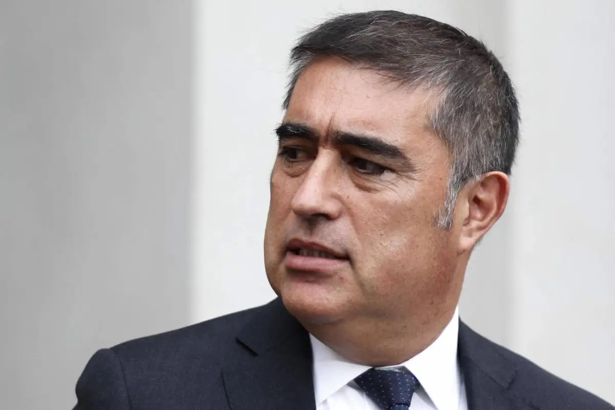 Mario Desbordes, Redes sociales