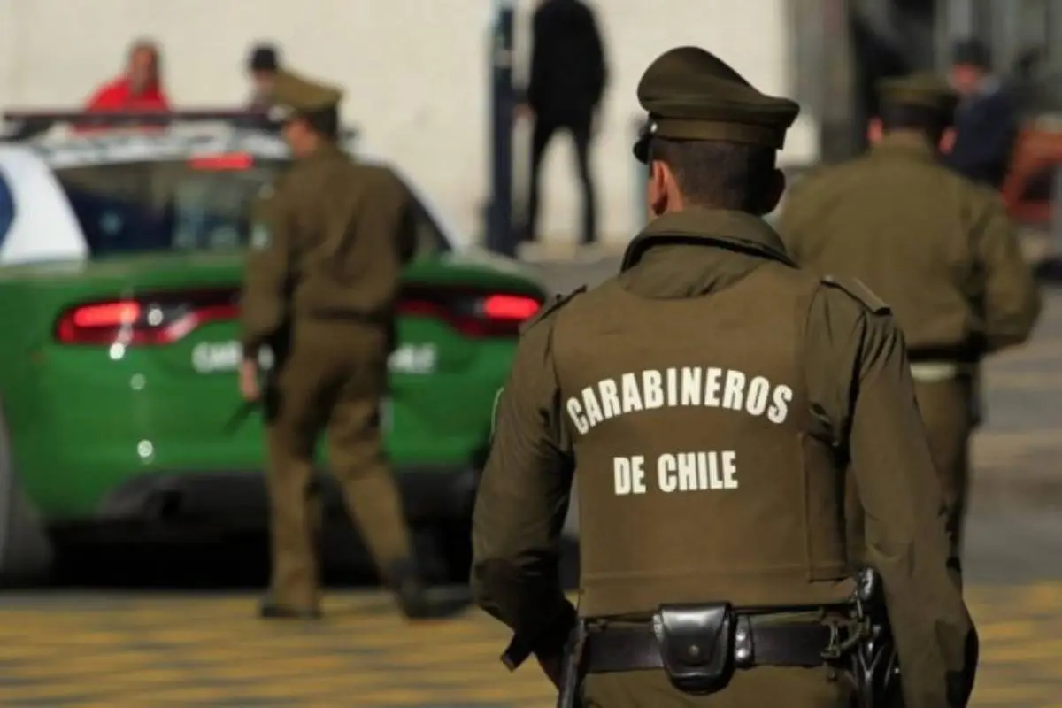 Carabineros , cedida