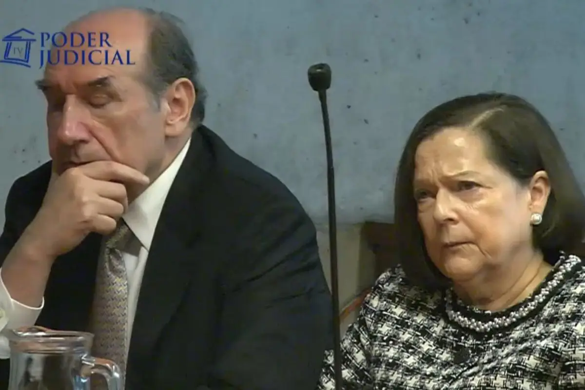 Excomandante Fuente-Alba y su mujer hoy en el centro de justicia, Captura