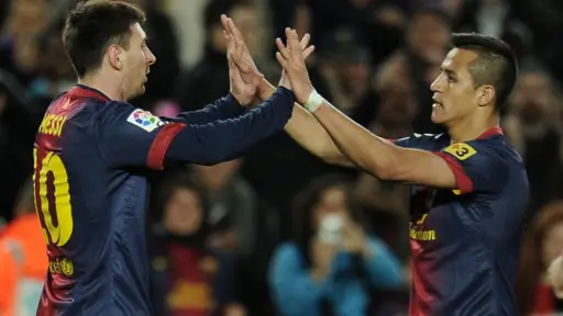 Alexis Sánchez y Lionel Messi , Redes sociales | Marca
