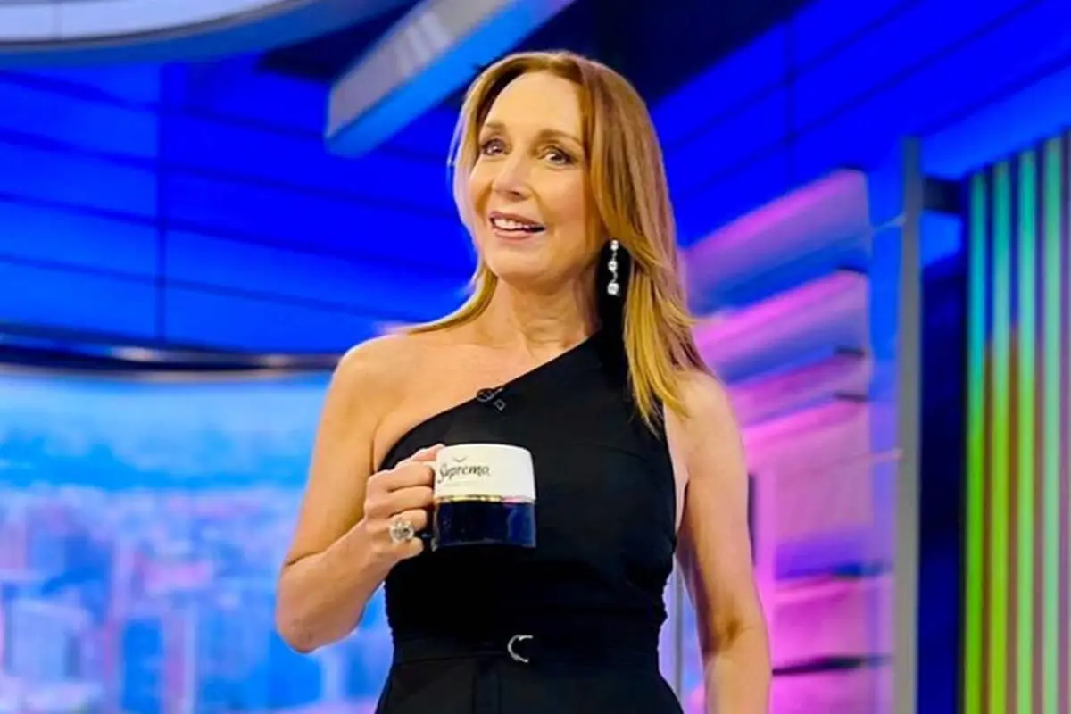 Karen Doggenweiler, Redes Sociales