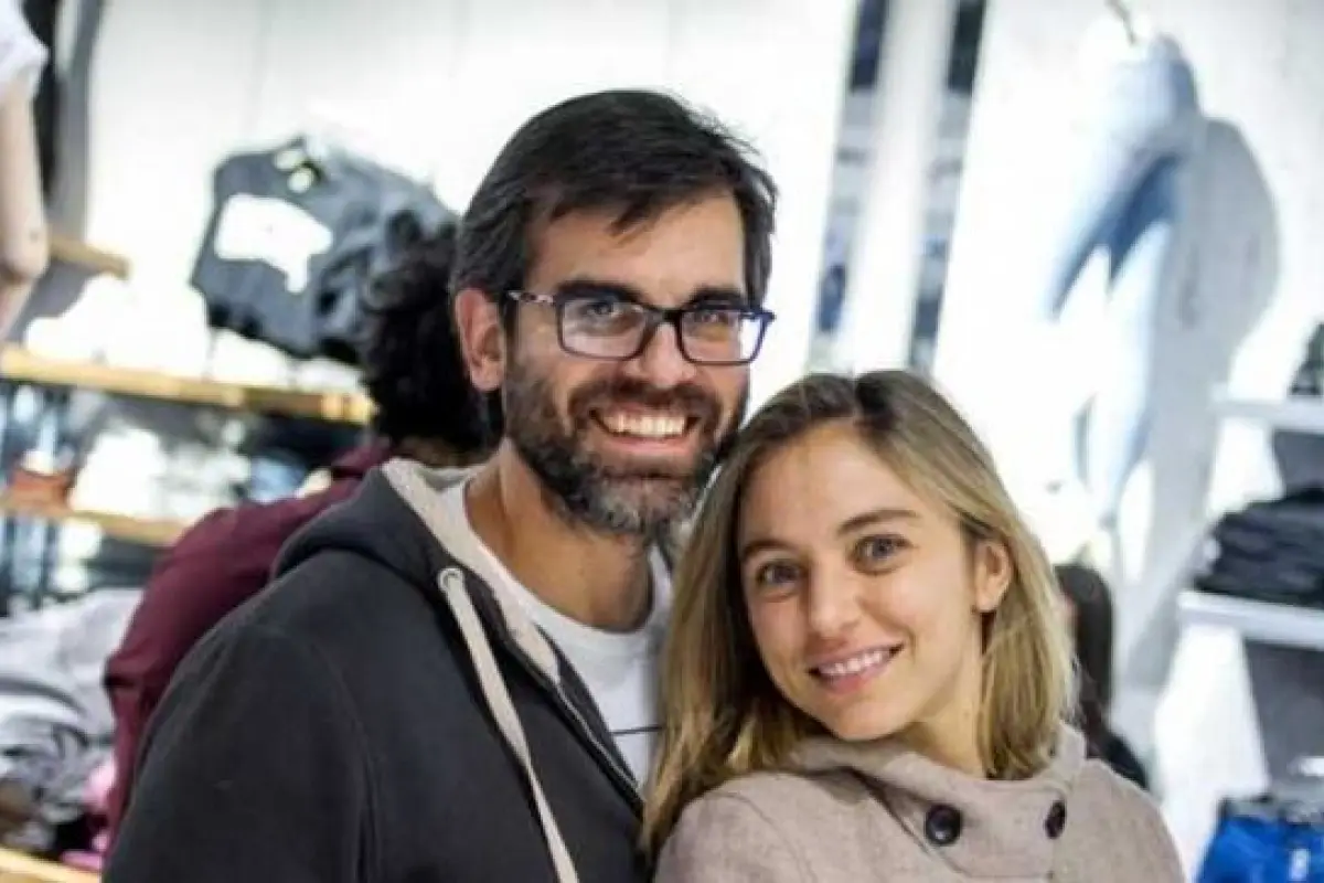 Francisco Aravena y Mariana Dederian, redes sociales