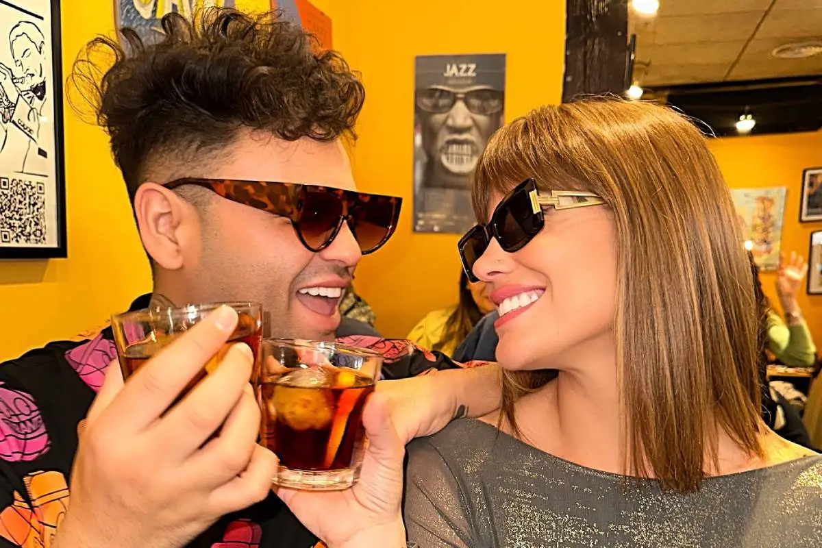 Suro Solar y Gala Caldirola, Redes Sociales