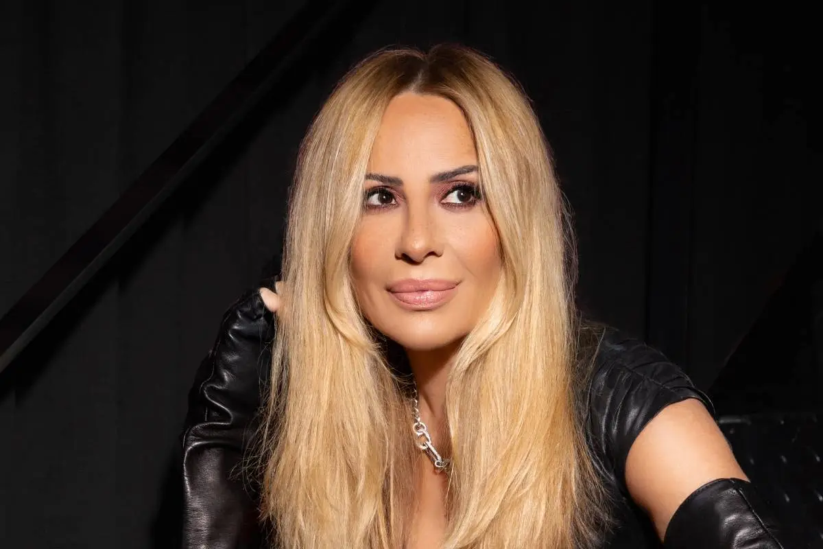 Marta Sánchez, Cedida