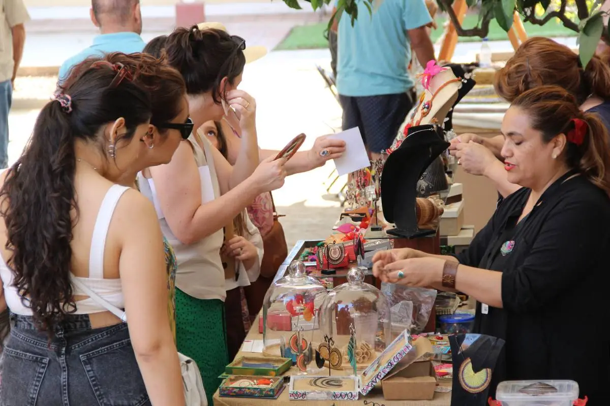 Feria de Invierno de Artesanía UC, Cedida