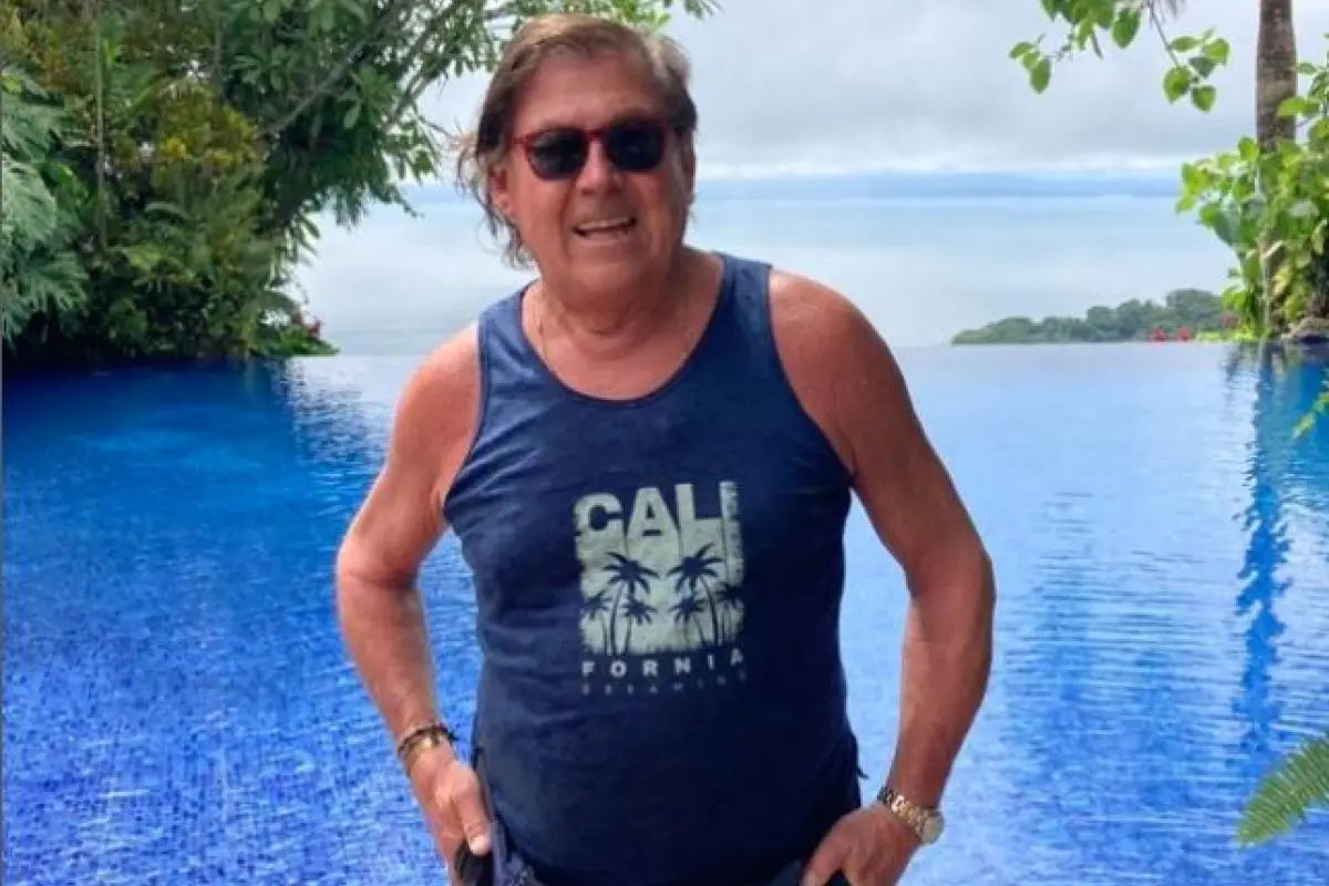 Emeterio Ureta, Redes sociales