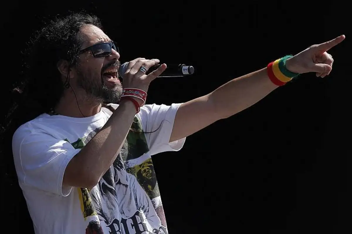 Quique Neira, Redes sociales