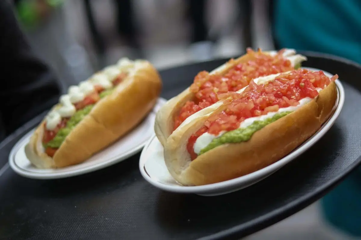 El viernes 24 de mayo se celebra el Día del Completo, Agencia Uno