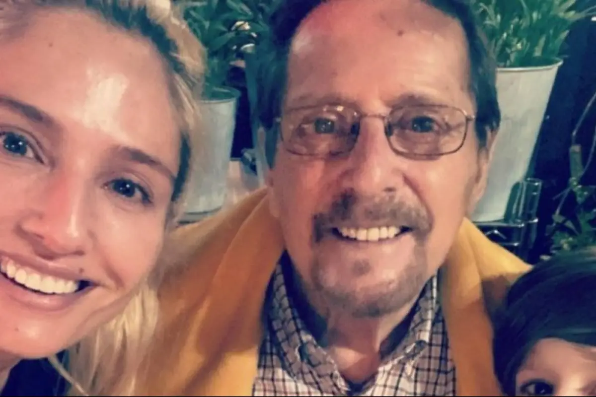 Mane Swett y su padre, Guillermo Swett , Redes sociales