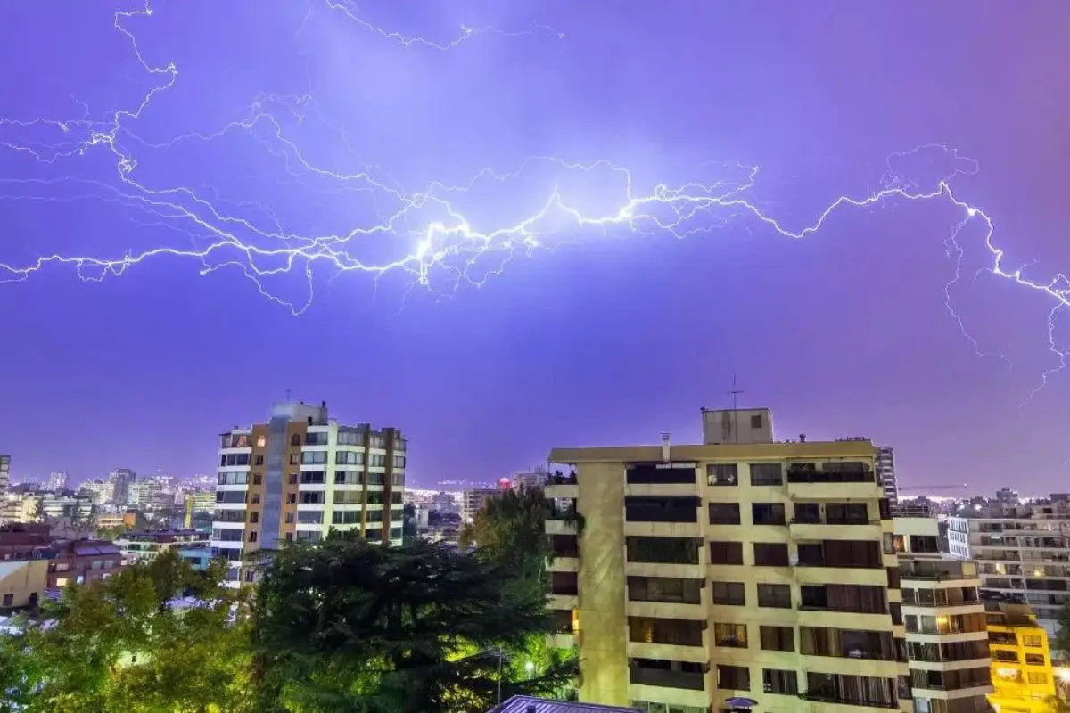 Para esta tarde se esperan tormentas eléctricas, Agencia Uno