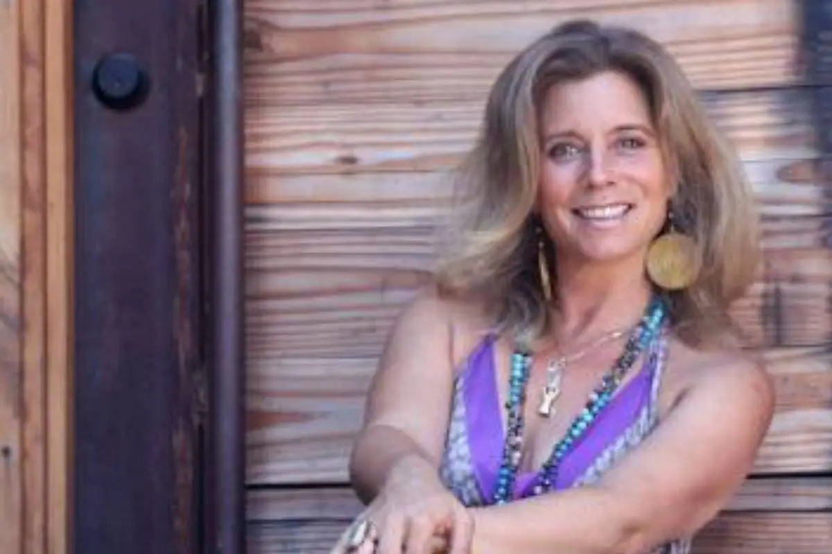 Carola Correa, Cedida