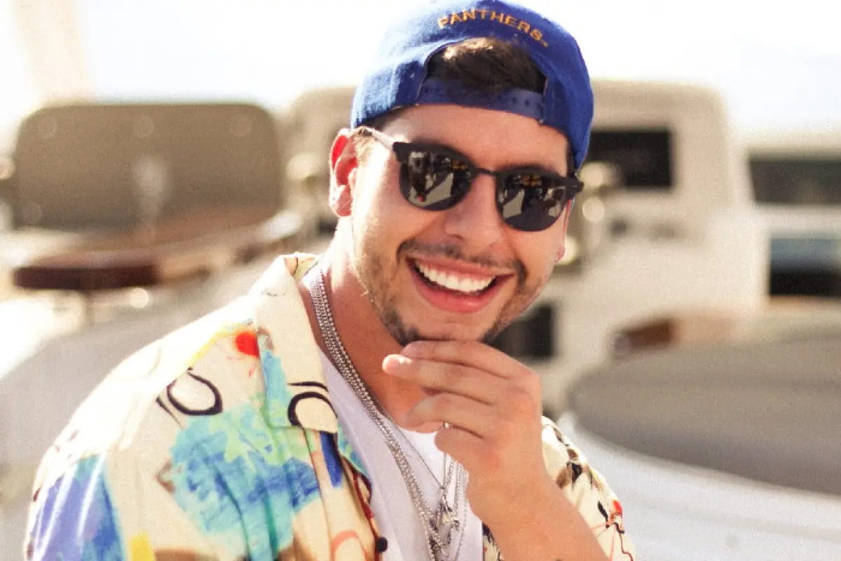 Matt Hunter, Redes sociales