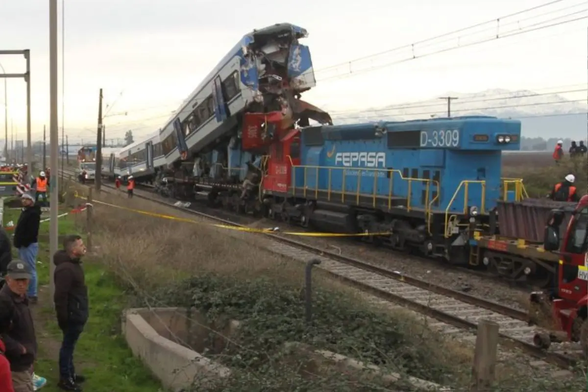 Choque de trenes se produjo en San Bernardo, Agencia Uno