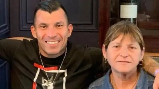 Gary Medel y Marisol Soto, su madre , Redes sociales