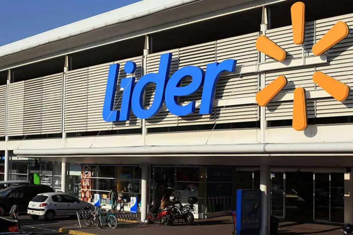 Lider se encuentra en conflicto con sus trabajadores, Agencia Uno