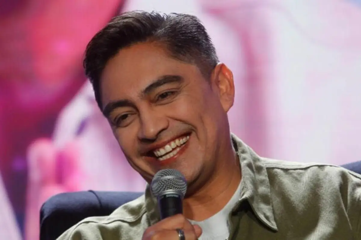 Sergio Freire , Redes sociales | Referencial