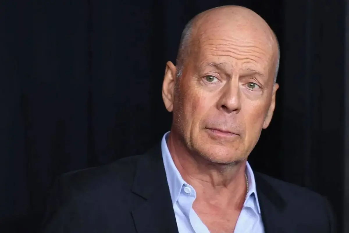 Bruce Willis, Redes sociales