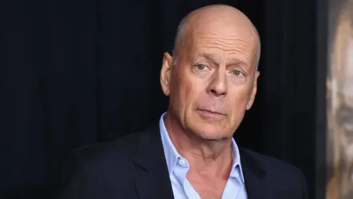 Bruce Willis, Redes sociales