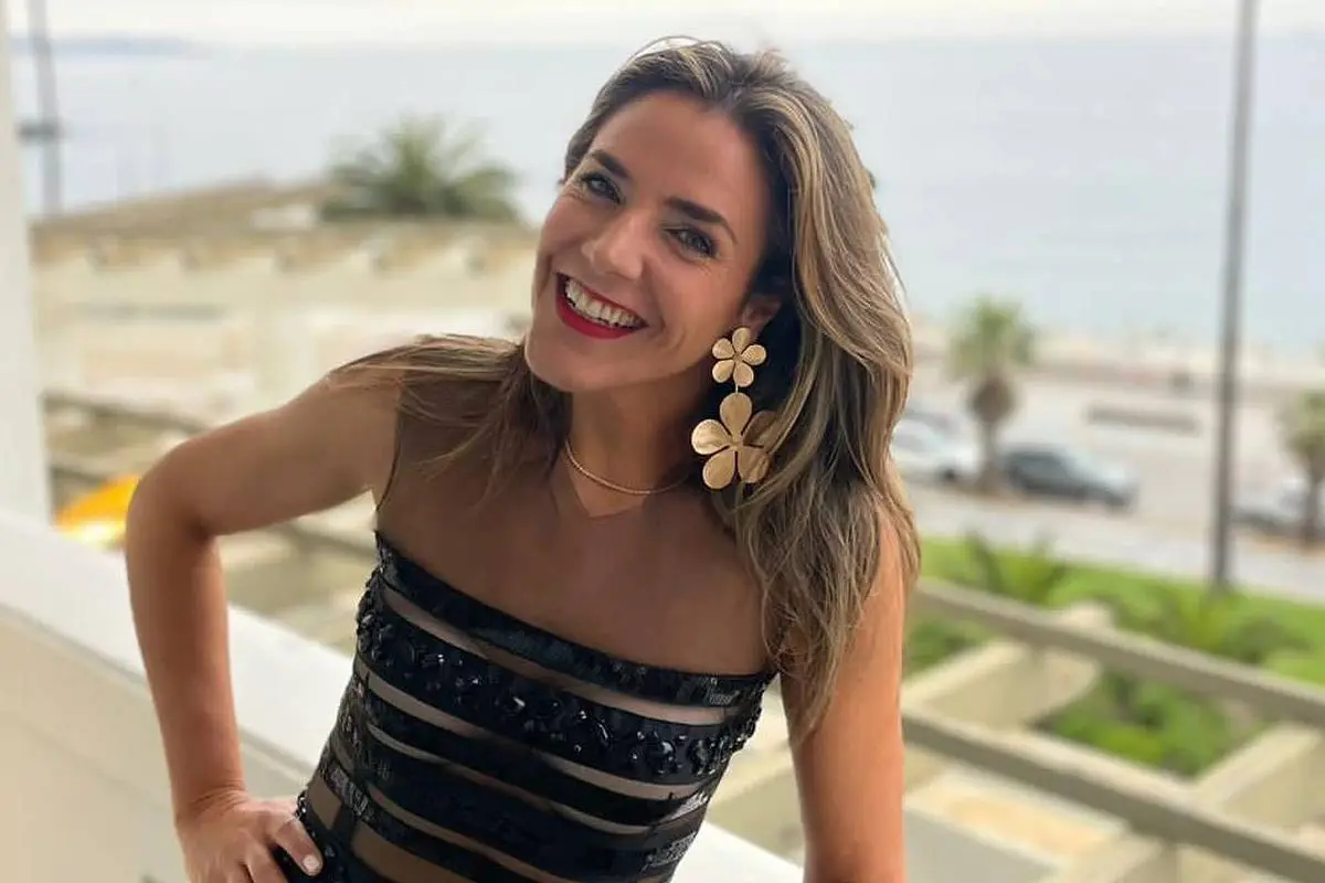 Julia Vial, Redes Sociales