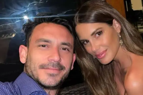 Gala Caldirola y Mauricio Pinilla ,Redes sociales