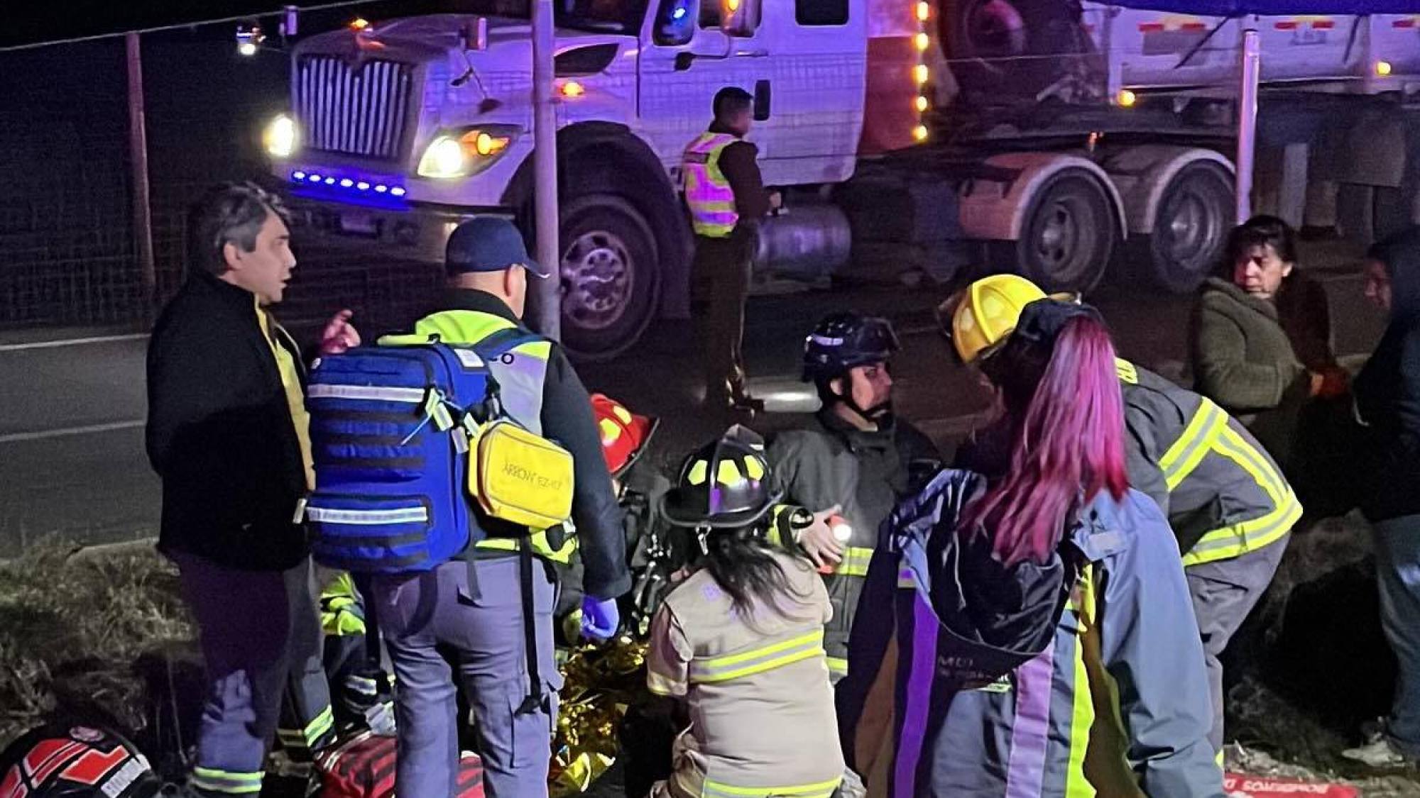 Colisión de bus de pasajeros con camión en Paine deja dos muertos y más ...