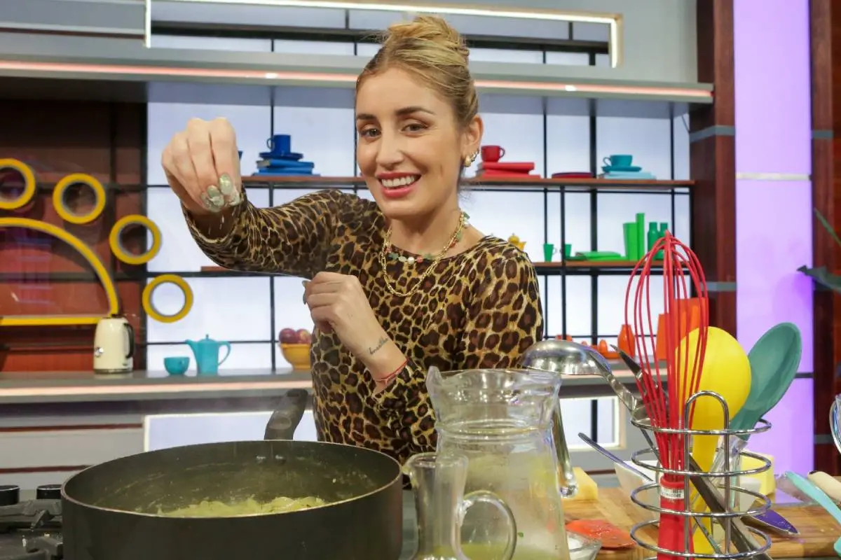 Daniela Castro, Cedida