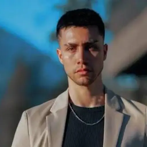 Cristóbal Romero ,Redes sociales